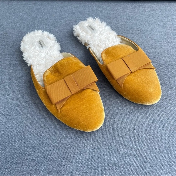 Birdies - Picture 1 of 11